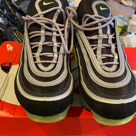 Nike Other - Air Vapormax 97